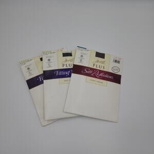 Hanes Bundle of Silk Reflections Fitting Pantyhose in Brown and Navy Size 3 Plus
